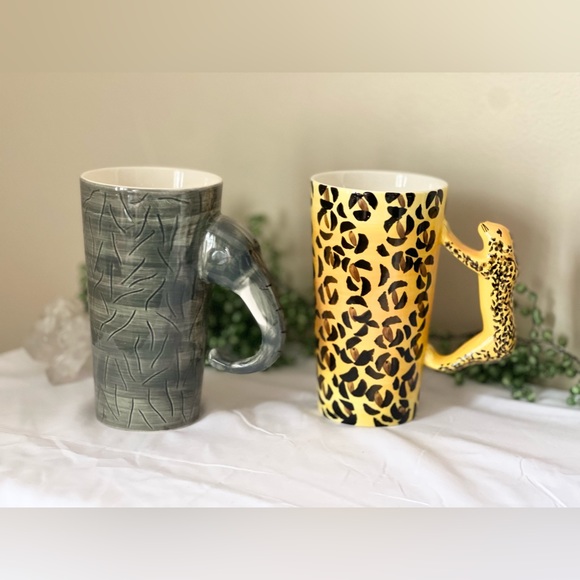 2 Vintage Animals Mugs Cheetah/ Elephant - Picture 1 of 9